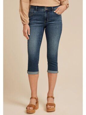 NWT maurices mid rise crop jean